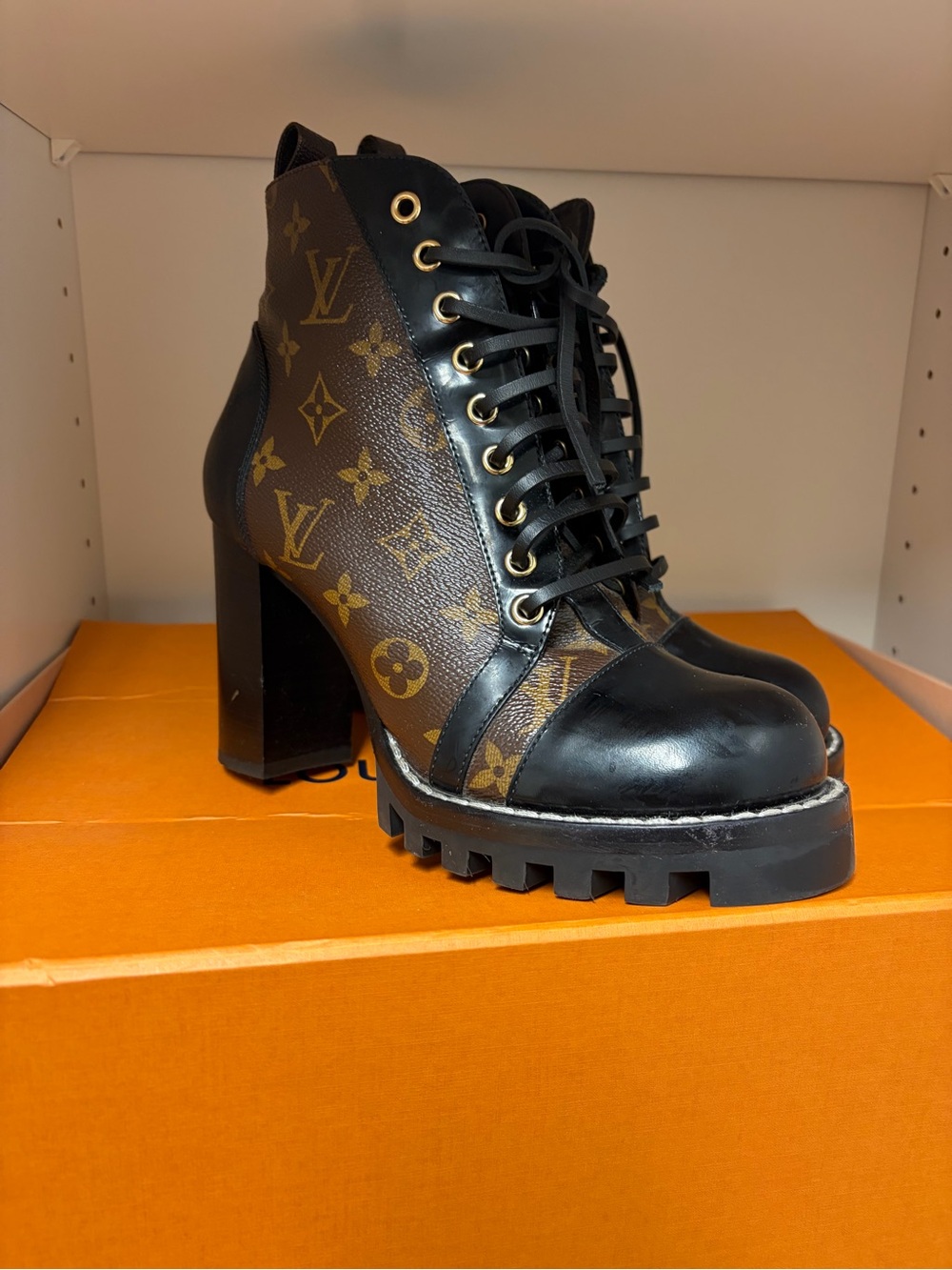 Louis Vuitton Star Trail Monogram Canvas Combat Boots – Size 39.5 - Picture 2 of 4